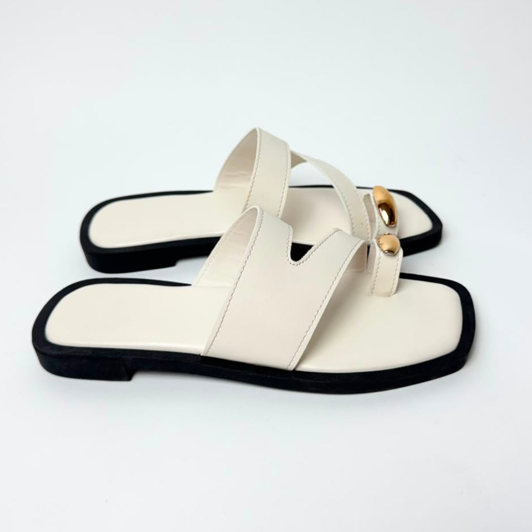 Brasilia white